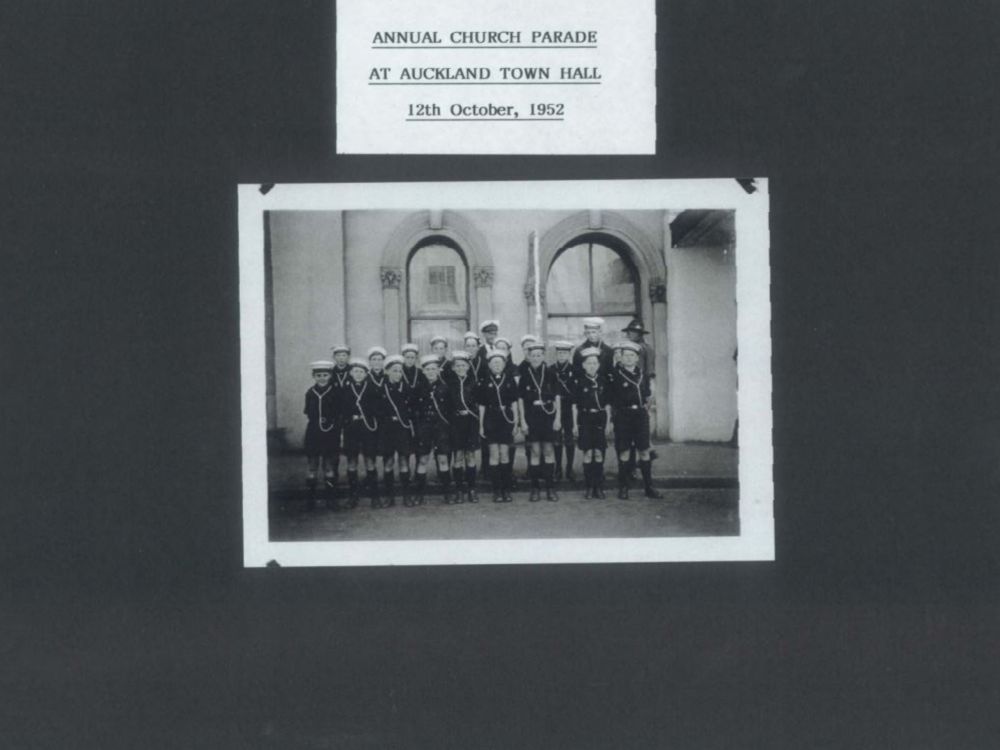 Calliope at attention during church parade at Auckland town hall (1952)